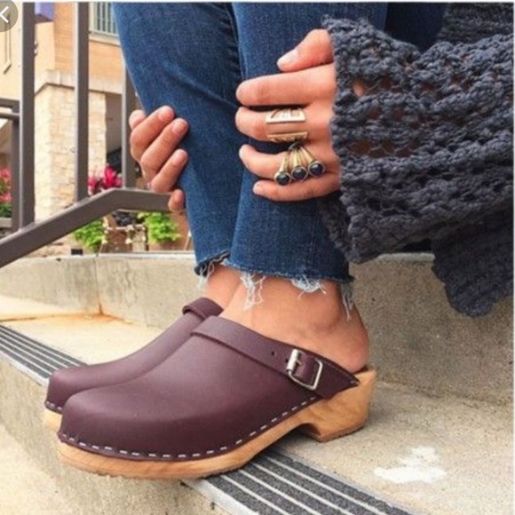 puma carina leather trainers ladies